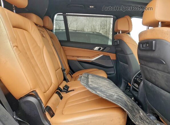 5UXCW2C56KL084016 2019 BMW X7 Black უკანა სალონის ხედი