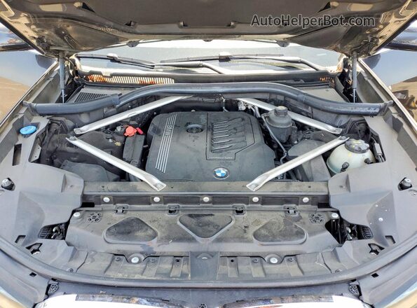 5UXCW2C58KL083840 2019 BMW X7 Charcoal ძრავის განყოფილების ხედი