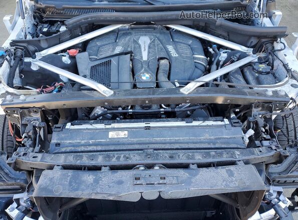 5UXCX4C51KLS38382 2019 BMW X7 White Rear interior view