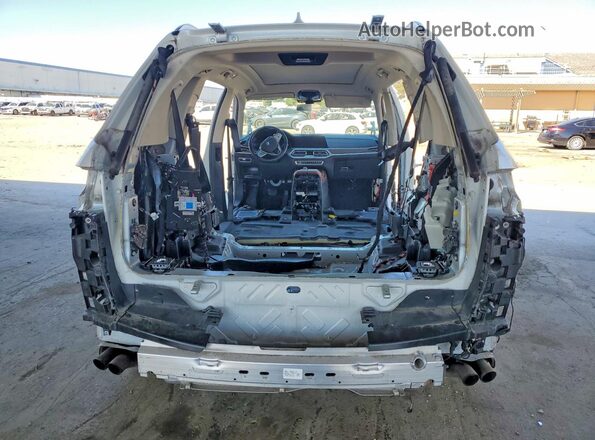 5UXCX4C51KLS38382 2019 BMW X7 White Rear view