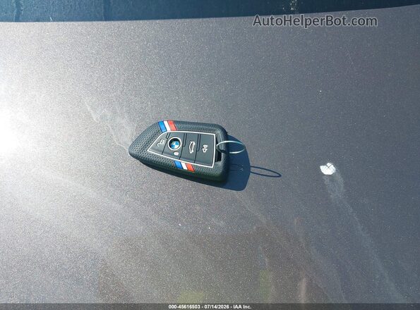5UXCX4C53KLB39761 2019 BMW X7 Blue Вид панелі приладів