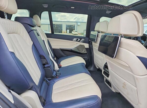 5UXCX4C54KLB40174 2019 BMW X7 White Սալոնի հետևի տեսք