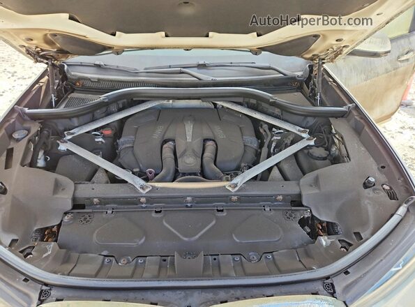 5UXCX4C55KLS36313 2019 BMW X7 White უკანა სალონის ხედი