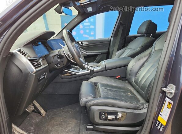 5UXCX4C55KLS36389 2019 BMW X7 Gray Вид салону спереду