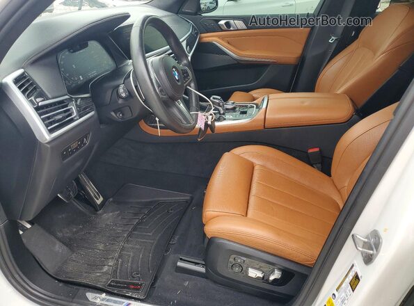 5UXCX6C04N9J84321 2022 BMW X7 White Սալոնի դիմացի տեսք