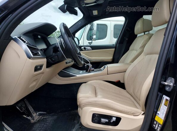 5UXCX6C05N9K37365 2022 BMW X7 Blue Вид салону спереду