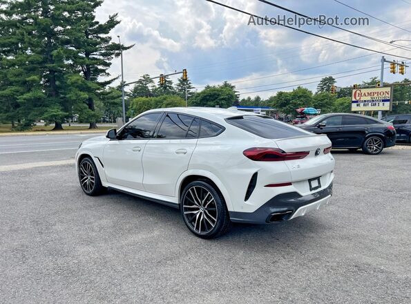 5UXCY4C01M9E83977 2021 BMW X6 White Trasero derecho