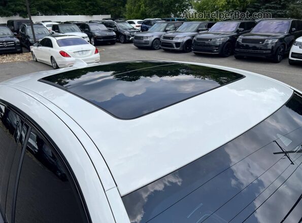 5UXCY4C01M9E83977 2021 BMW X6 White Vista de los asientos traseros