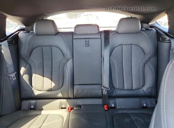 5UXCY6C01N9M19626 2022 BMW X6 Blue Rear seats view