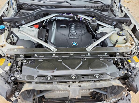 5UXCY6C0XM9E28374 2021 BMW X6 White Rear interior view