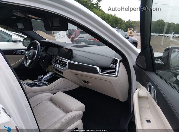 5UXCY8C02M9F92021 2021 BMW X6 White წინა სალონის ხედი