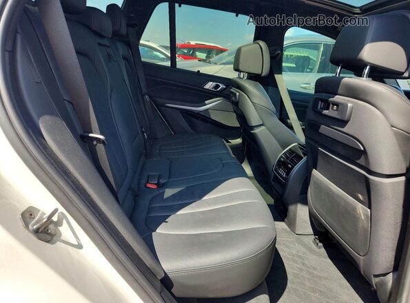 5UXJU2C52KLN65250 2019 BMW X5 Gray Вид задніх сидінь