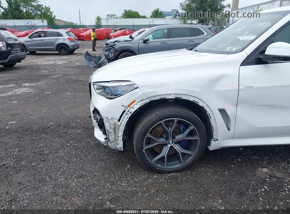 5UXJU2C55KLN66327 2019 BMW X5 White Widok z przodu