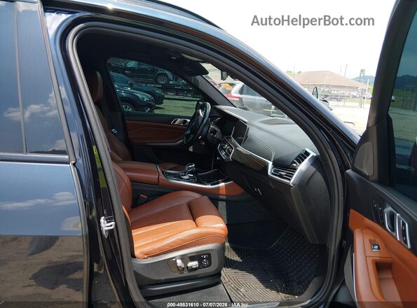 5UXJU2C57KLB15497 2019 BMW X5 Black Widok wnętrza z przodu