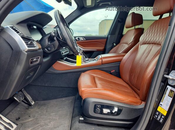 5UXJU2C57KLN67608 2019 BMW X5 Black Vista interior delantera