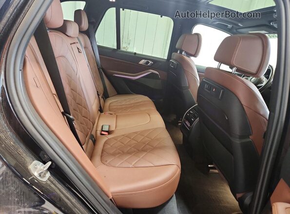 5UXJU4C01P9R91533 2023 BMW X5 Black უკანა სალონის ხედი