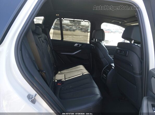 5UXJU4C05P9P04551 2023 BMW X5 White VIN კოდის სტიკერის ხედი