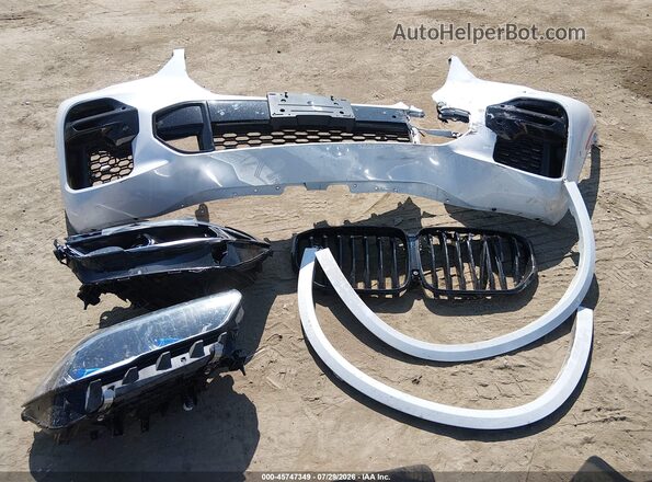 5UXJU4C05P9P04551 2023 BMW X5 White ხელსაწყოთა პანელის ხედი