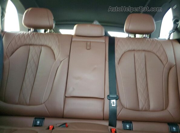 5UXJU4C09P9P95713 2023 BMW X5 Black Vista de los asientos traseros