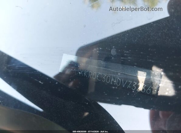 5UXKR0C30H0V73236 2017 BMW X5 Black Widok komory silnika