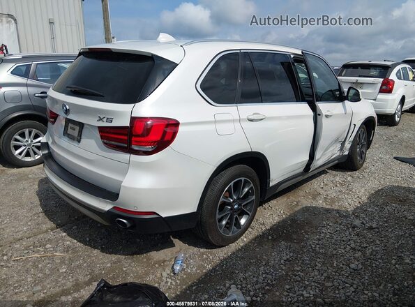 5UXKR0C34H0V83977 2017 BMW X5 White Задня права чверть