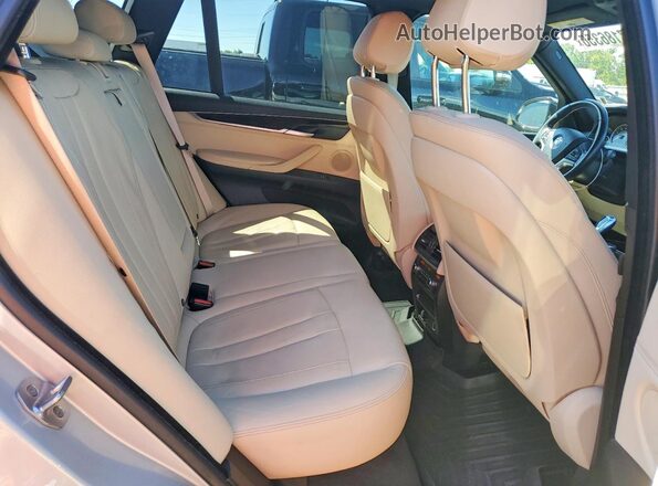 5UXKR0C35H0V77802 2017 BMW X5 Silver Rear interior view