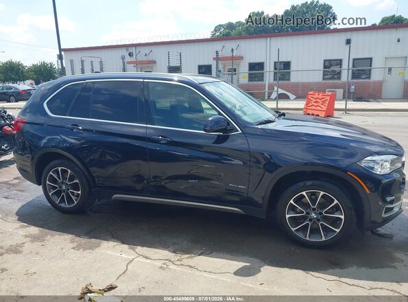 5UXKR0C36H0V78554 2017 BMW X5 Синий Вид задней части салона