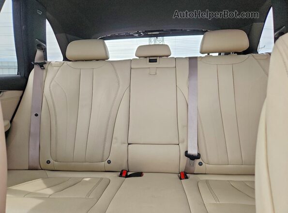 5UXKR0C38H0V73825 2017 BMW X5 Фиолетовый Вид задних сидений