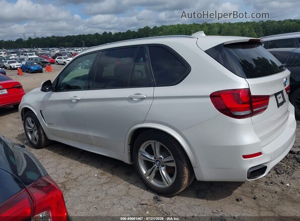 5UXKR0C3XH0V73230 2017 BMW X5 White Rear interior view