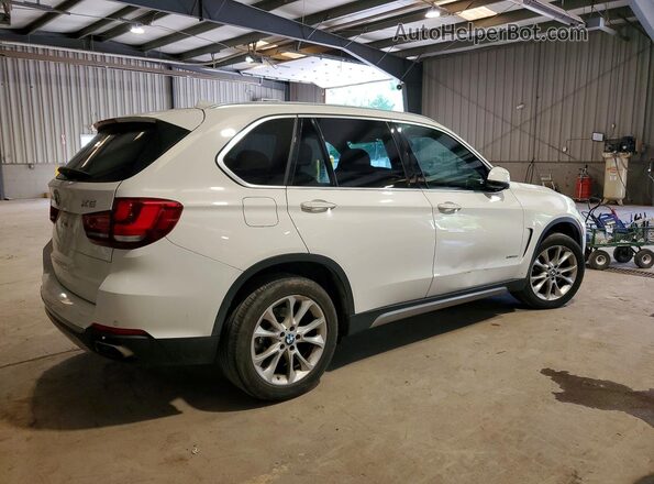 5UXKR0C50JL072045 2018 BMW X5 White Trasero derecho