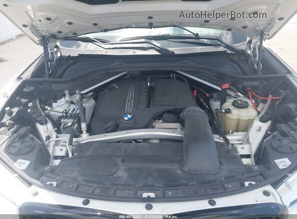 5UXKR0C53J0Y00751 2018 BMW X5 White Հետևի տեսք