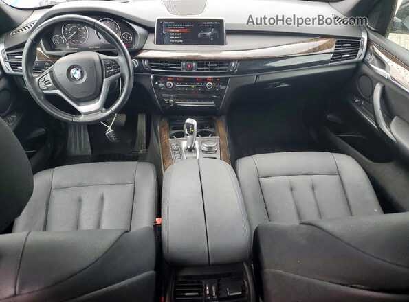 5UXKR0C55H0V64937 2017 BMW X5 Silver Vista del salpicadero