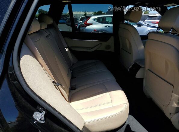 5UXKR0C55JL071165 2018 BMW X5 Black Rear interior view