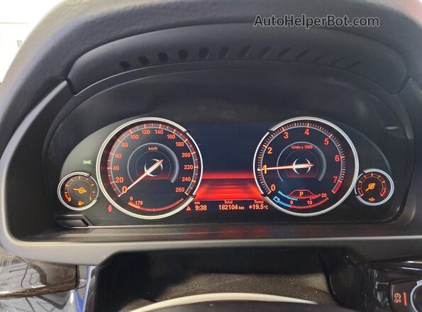 5UXKR0C55JL072865 2018 BMW X5 White Вид щитка приладів