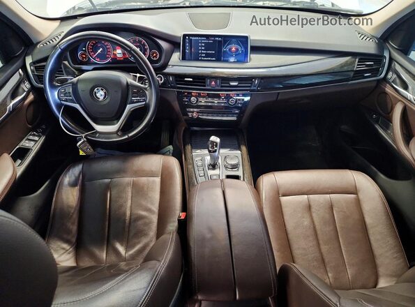 5UXKR0C55JL072865 2018 BMW X5 White Вид панелі приладів