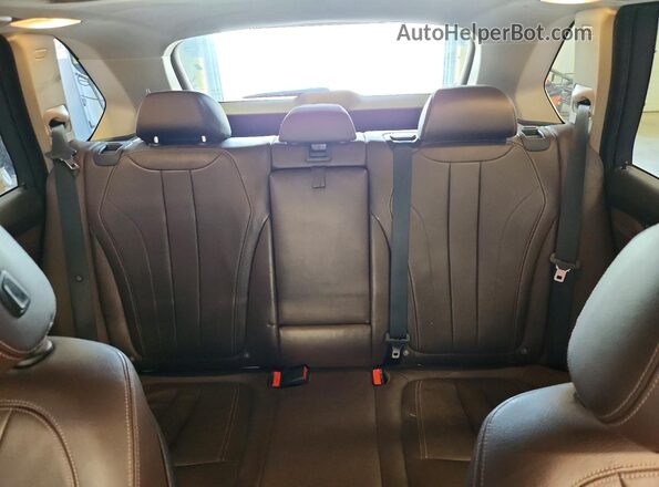5UXKR0C55JL072865 2018 BMW X5 White Вид задніх сидінь