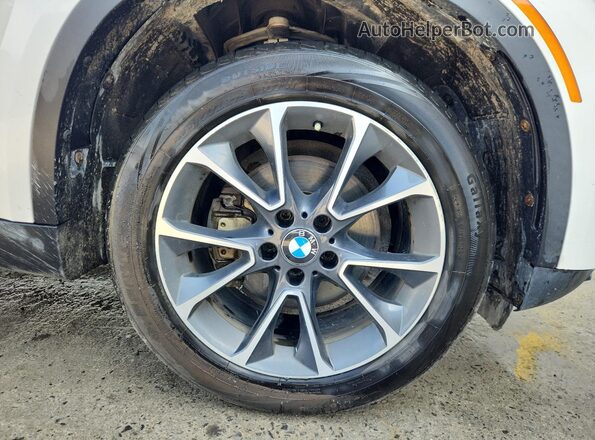 5UXKR0C55JL072865 2018 BMW X5 White 