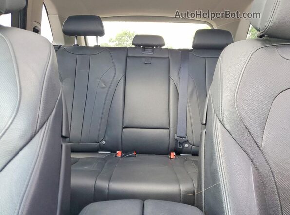 5UXKR0C56G0P20370 2016 BMW X5 White Widok tylnych siedzeń