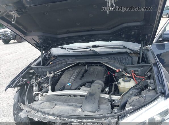 5UXKR0C56H0V50156 2017 BMW X5 Blue Հետևի տեսք