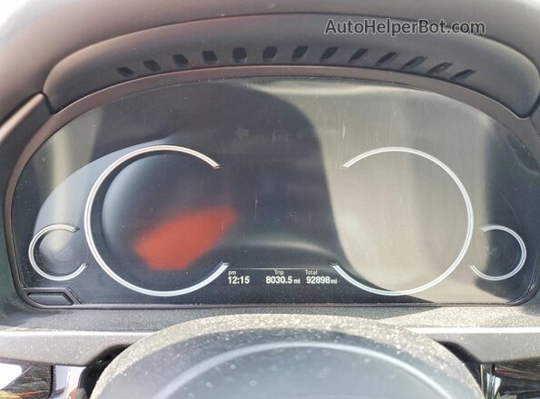 5UXKR0C56JL073121 2018 BMW X5 White Vista del cuadro de instrumentos