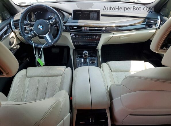 5UXKR0C56JL073121 2018 BMW X5 White Vista del salpicadero