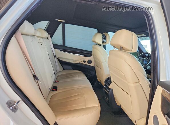 5UXKR0C59G0S92892 2016 BMW X5 White Вид задньої частини салону