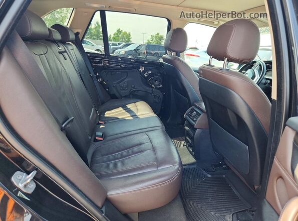 5UXKR0C5XG0S85255 2016 BMW X5 Black Вид задньої частини салону