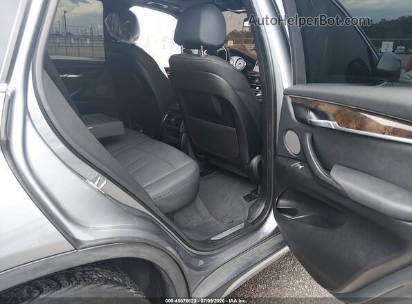 5UXKR2C32H0U24063 2017 BMW X5 Серый Вид наклейки с VIN-кодом