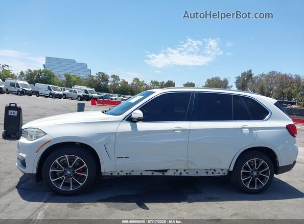 5UXKR2C32H0U24709 2017 BMW X5 White Սալոնի 360 աստիճան տեսք
