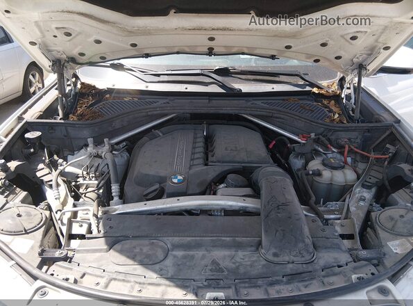 5UXKR2C32H0X03643 2017 BMW X5 Белый Вид сзади