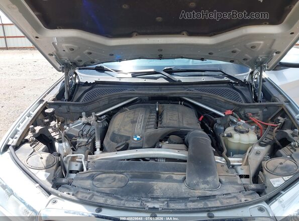 5UXKR2C35H0U24199 2017 BMW X5 Silver Вид ззаду