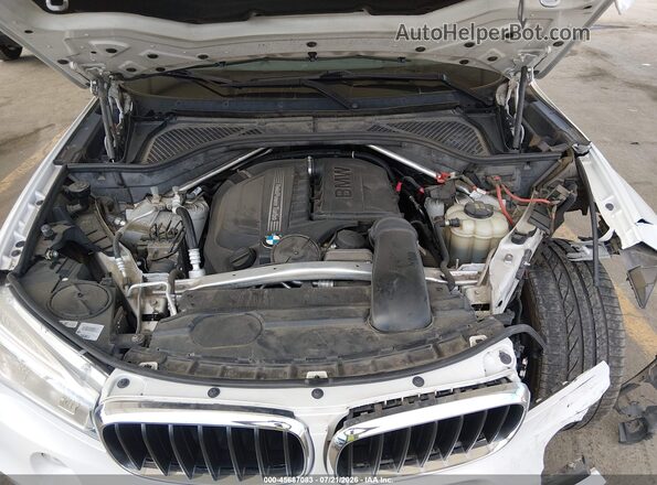 5UXKR2C36H0W43589 2017 BMW X5 Белый Вид сзади