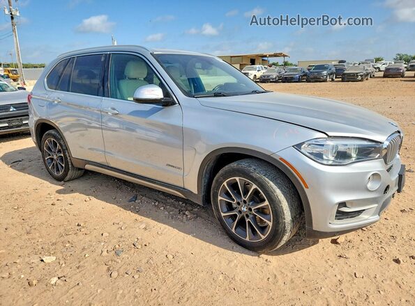 5UXKR2C37H0X06246 2017 BMW X5 Silver Przód prawy