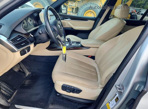 5UXKR2C37H0X07087 2017 BMW X5 Silver Vista interior delantera